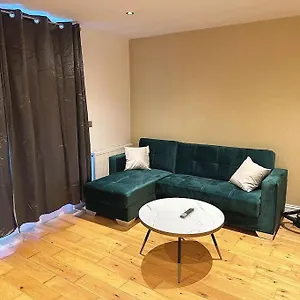  Apartment 1 Bed Flat Near