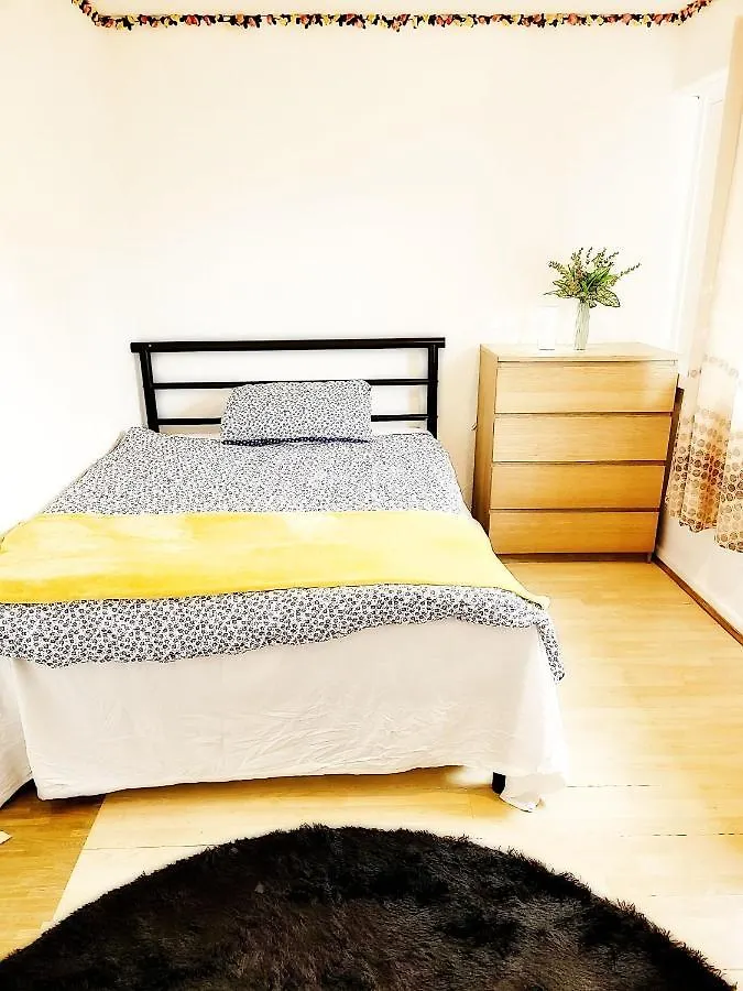 Homestay Excellent Double Rooms In Cheap Rate Around Central London United Kingdom