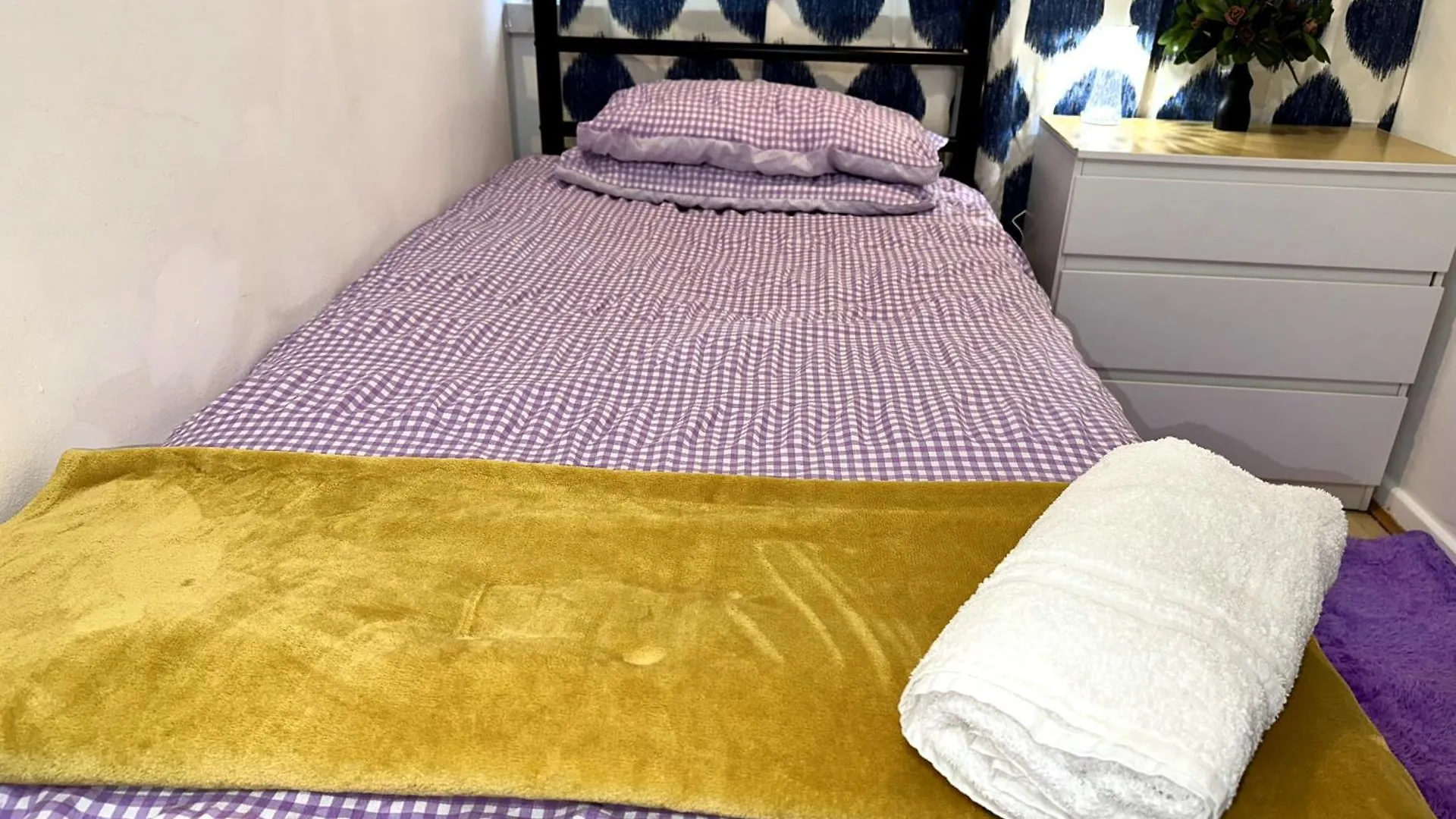 Homestay Excellent Double Rooms In Cheap Rate Around Central London