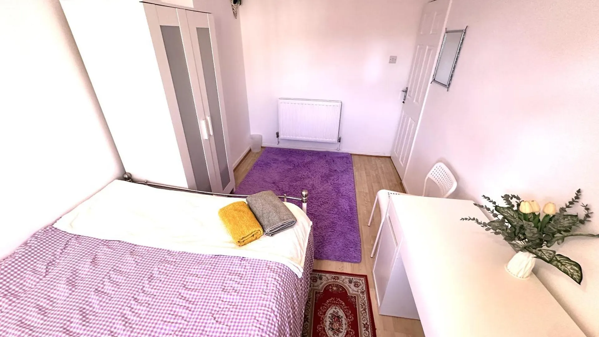 Homestay Excellent Double Rooms In Cheap Rate Around Central London