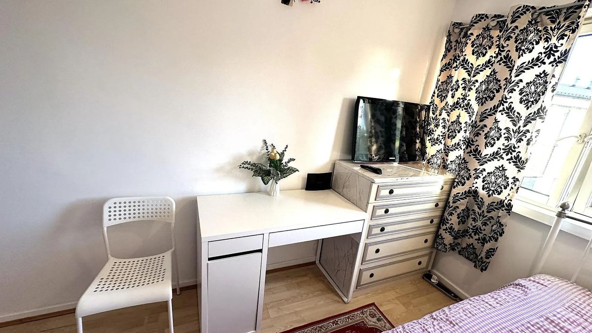 Excellent Double Rooms In Cheap Rate Around Central London 0*,